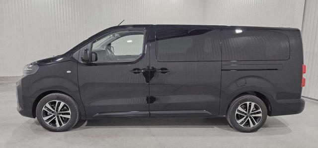 Peugeot Traveller image 8