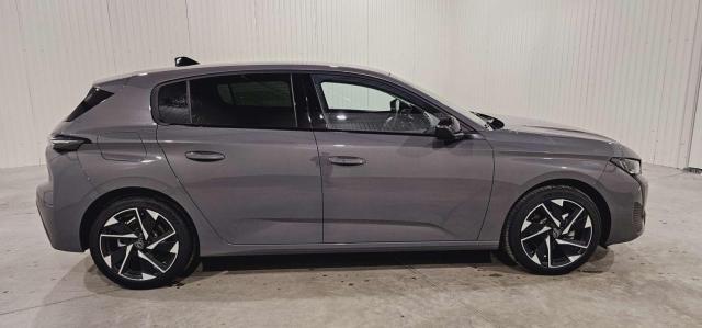 Peugeot 308 image 1