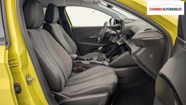 Peugeot 208 image 2