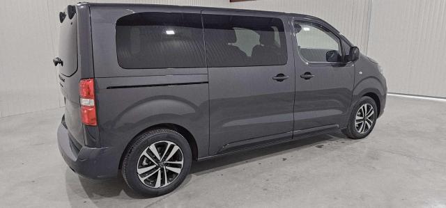 Peugeot Traveller image 5