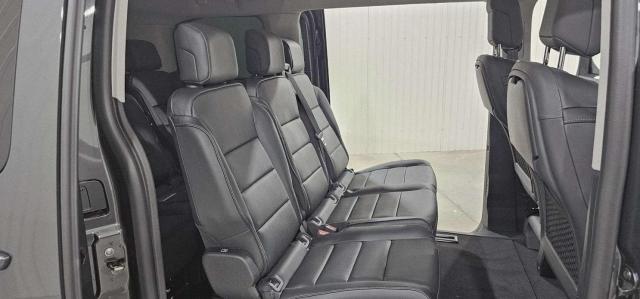 Peugeot Traveller image 4