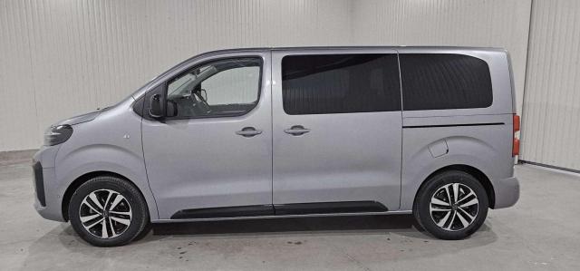 Peugeot Traveller image 3