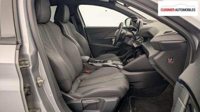 Peugeot 208 image 7