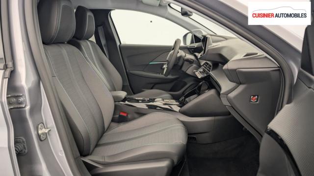 Peugeot 208 image 1