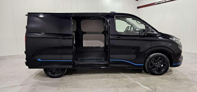 Ford Transit Custom image 5
