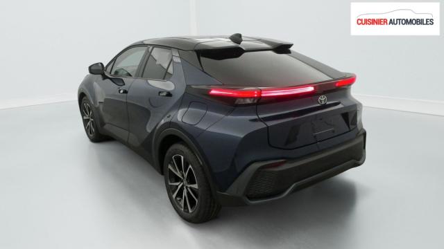 Toyota C-Hr image 2