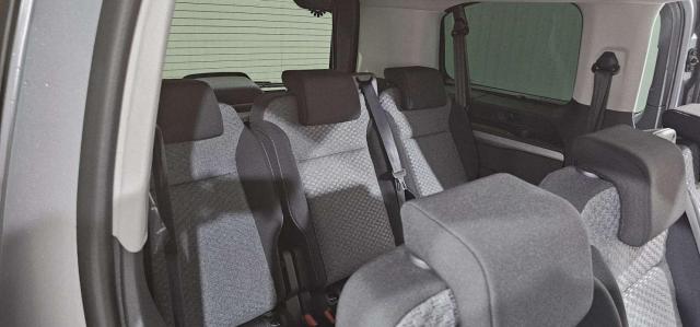 Peugeot Traveller image 9