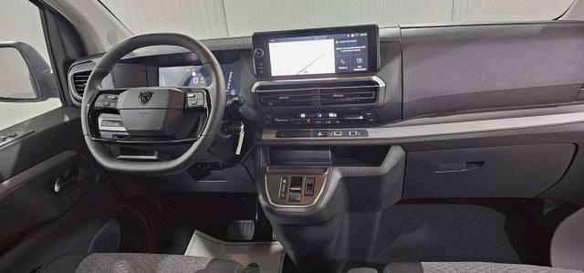 Peugeot Traveller image 3