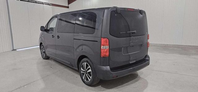 Peugeot Traveller image 6