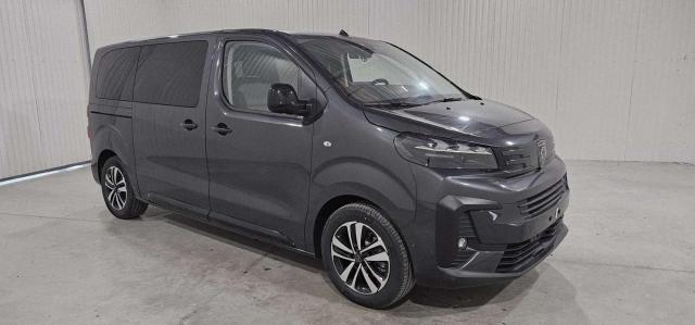 Peugeot Traveller image 4