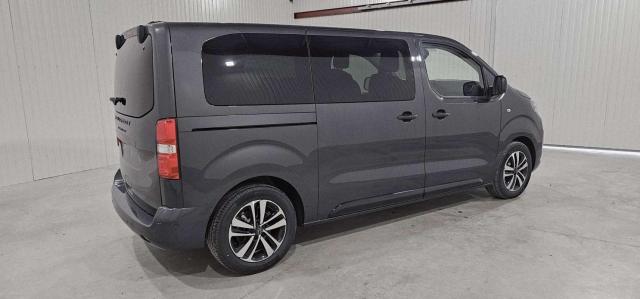 Peugeot Traveller image 8