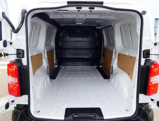 Peugeot Expert image 2