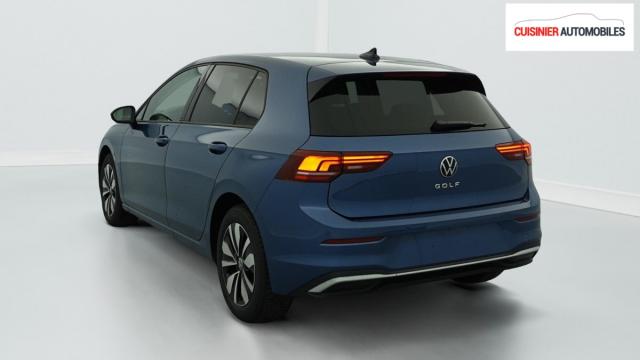 Volkswagen Golf image 9