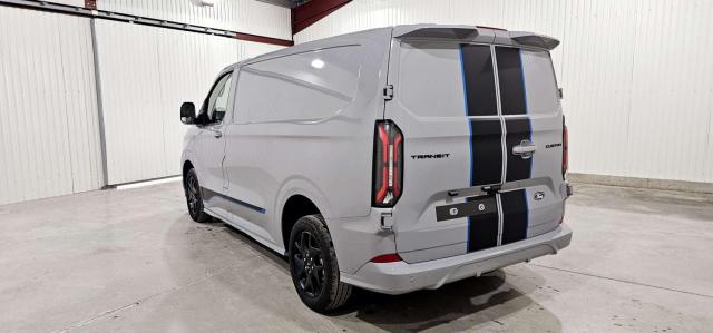 Ford Transit Custom image 9