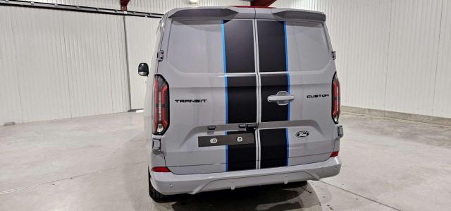 Ford Transit Custom image 3