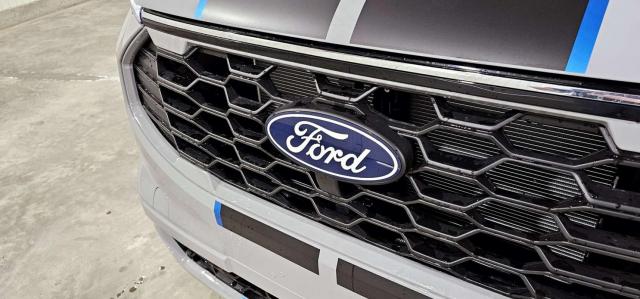Ford Transit Custom image 2