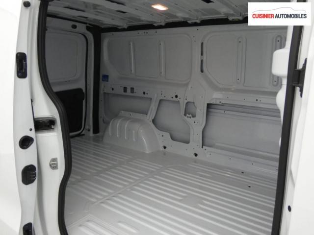 Renault Trafic image 2