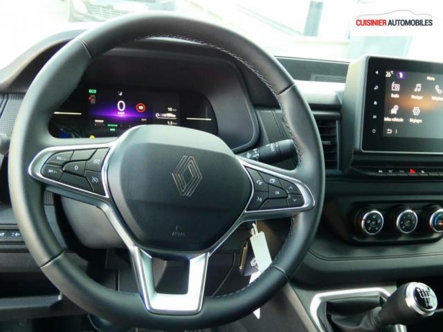 Renault Trafic image 3