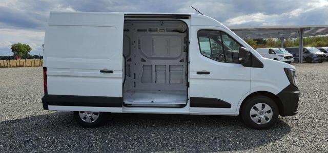 Renault Master image 8