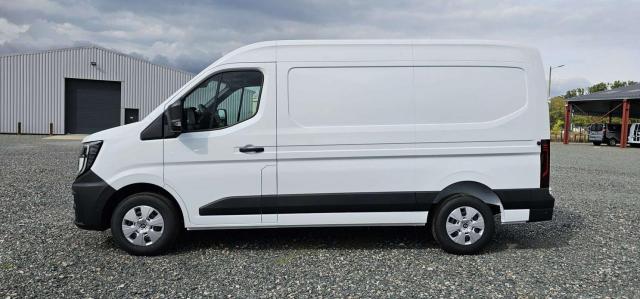 Renault Master image 2