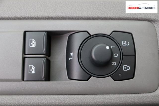 Volkswagen Transporter image 9