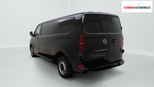 Volkswagen Transporter image 9