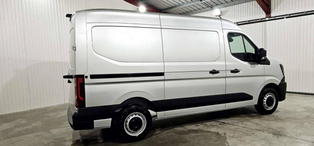 Renault Master image 7