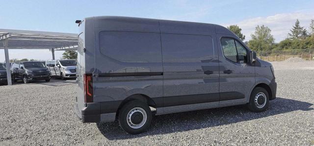 Renault Master image 1