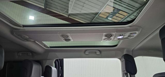 Peugeot Traveller image 9