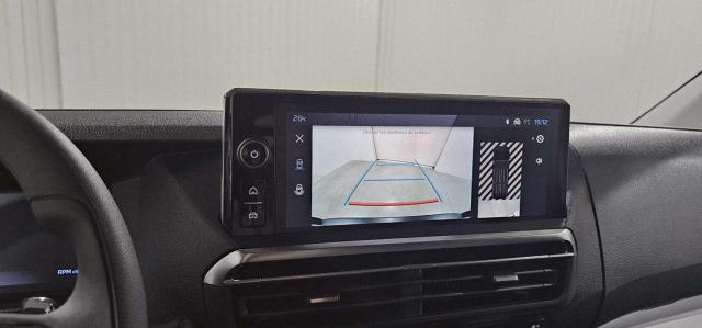 Peugeot Traveller image 3