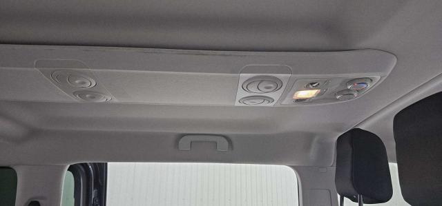 Peugeot Traveller image 6