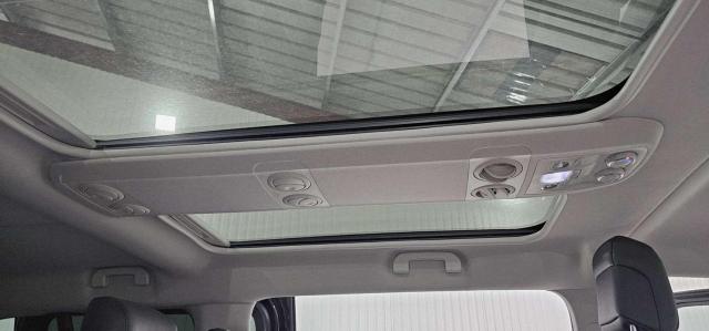 Peugeot Traveller image 8