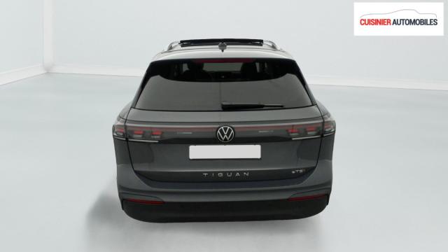 Volkswagen Tiguan image 8