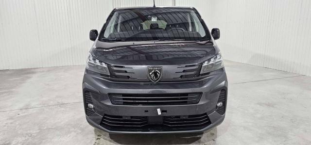 Peugeot Traveller image 3