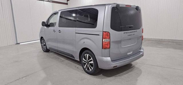 Peugeot Traveller image 5