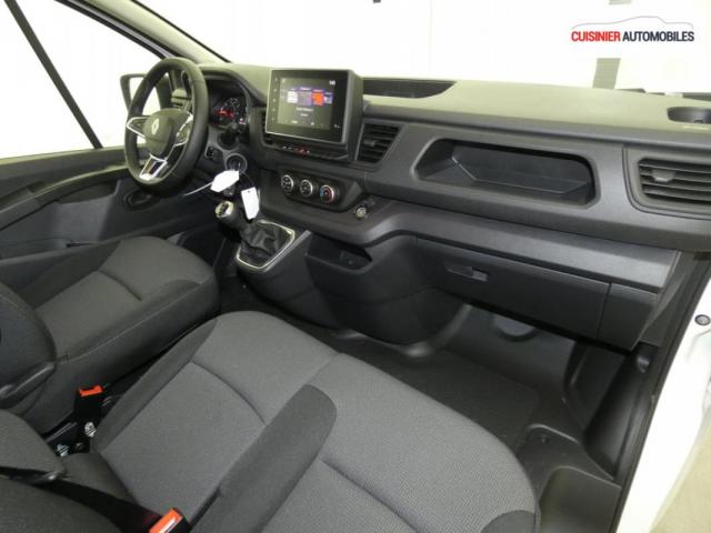 Renault Trafic image 3