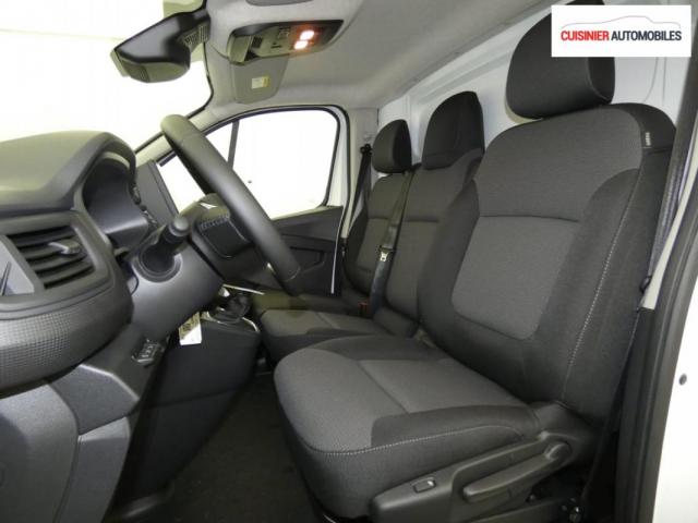 Renault Trafic image 7