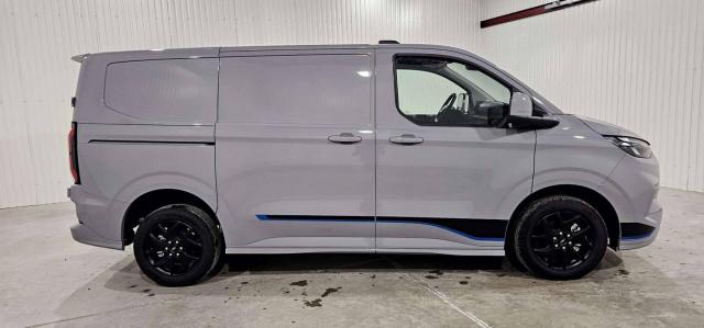 Ford Transit Custom image 1