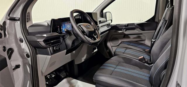 Ford Transit Custom image 4