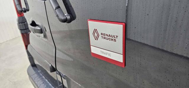 Renault Trafic image 1