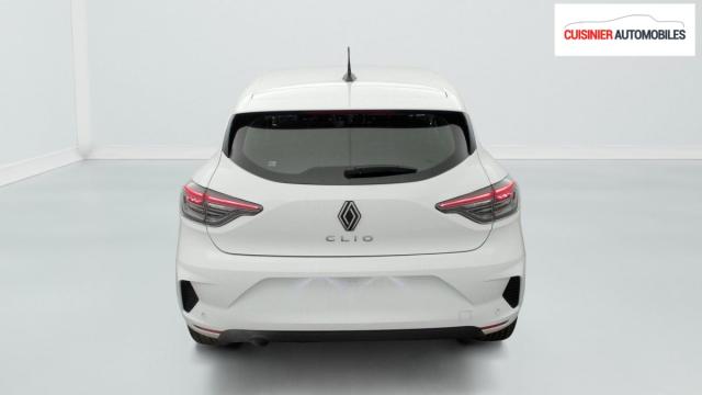 Renault Clio image 8