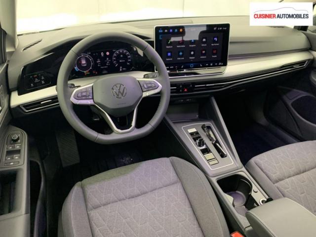 Volkswagen Golf image 9