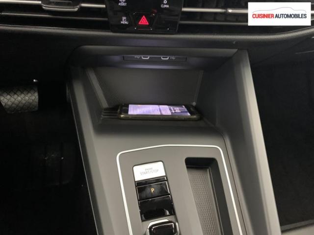 Volkswagen Golf image 8