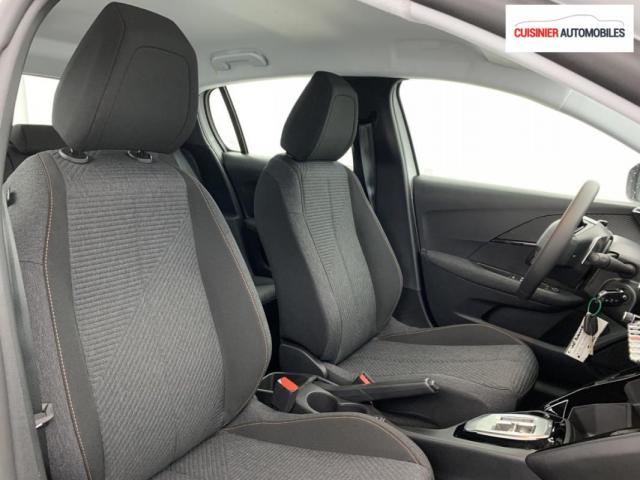 Peugeot 208 image 6