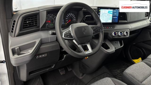 Renault Master image 9