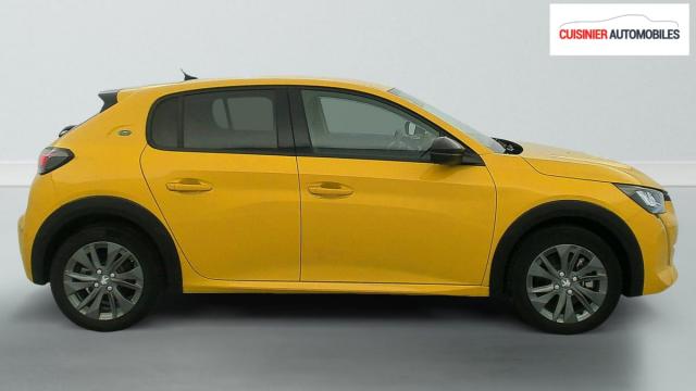Peugeot 208 image 1