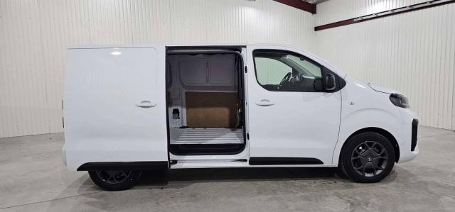 Citroen Jumpy image 9