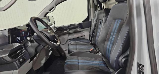 Ford Transit Custom image 5