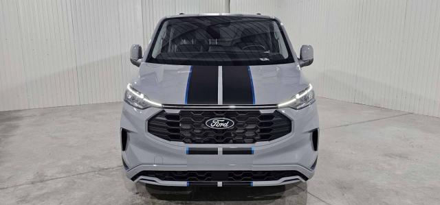 Ford Transit Custom image 3