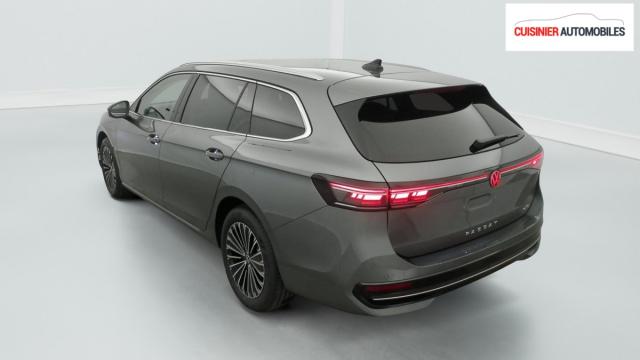 Volkswagen Passat image 1